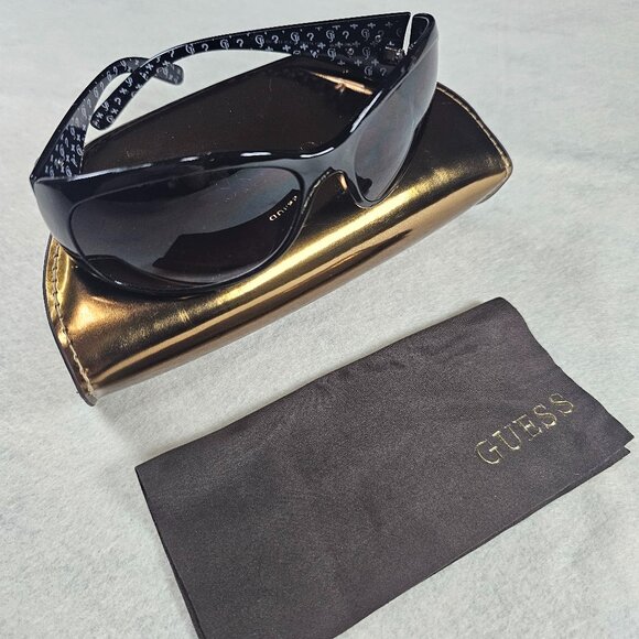 GUESS Black Gradient Sunglasses w/ Rhinestone G Logo Includes Case & Clean Cloth - Picture 6 of 6
